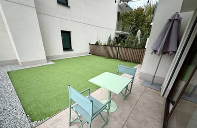 Alquiler de un elegante piso de 2 habitaciones, 49 m², con jardín privado en Cracovia, Polonia
